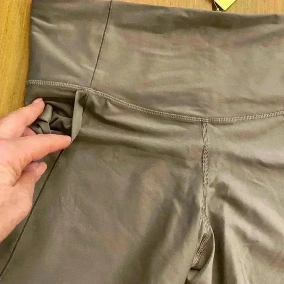 All in Motion Womens Athletic Bicycle Shorts Taupe Brown New  large - Picture 3 of 10